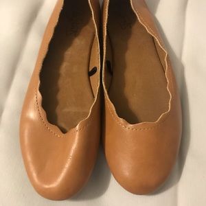 City streets Tan Flats. Very comfy true size 6